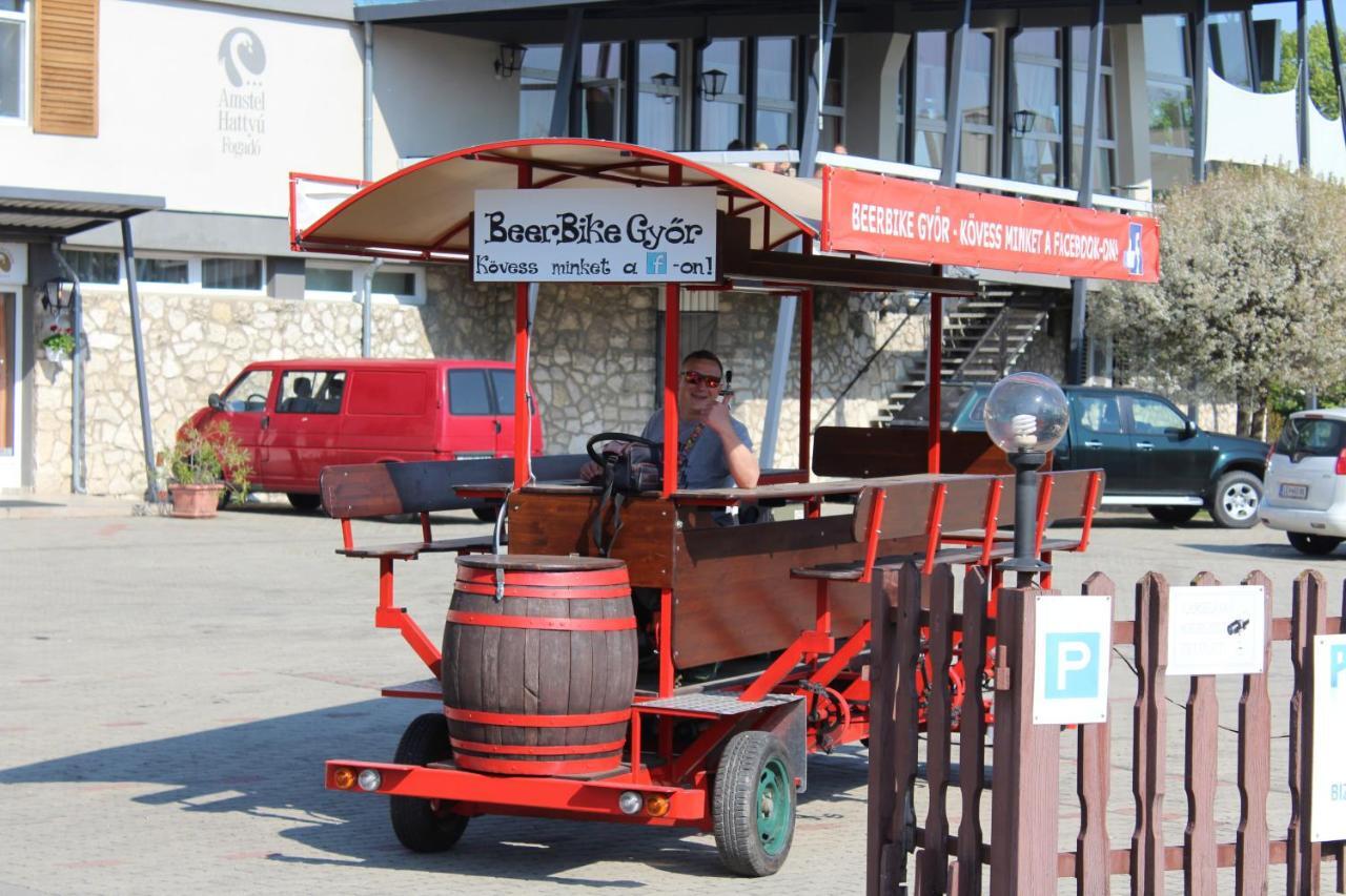 Amstel Hattyu Panzio -Erintesmentes Bejelentkezes Győr Eksteriør bilde