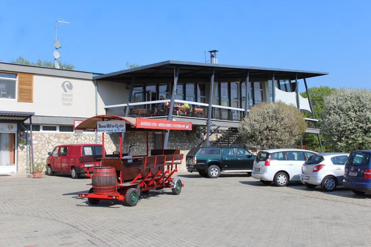 Amstel Hattyu Panzio -Erintesmentes Bejelentkezes Győr Eksteriør bilde